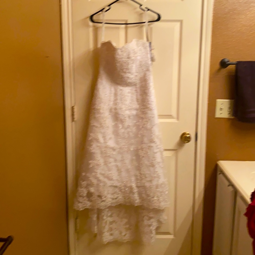 New summer wedding dress. You can wear with or without straps.